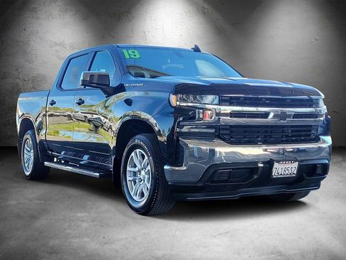Used 2019 Chevrolet Silverado 1500 LT w/ All-Star Edition image 2
