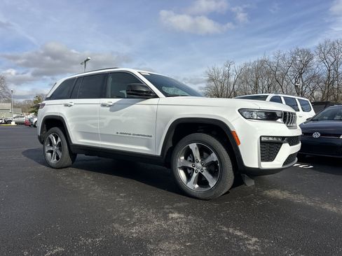 New 2026 Jeep Grand Cherokee Limited AWD/4WD image 18