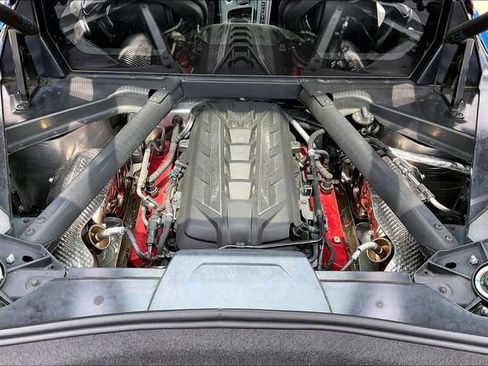 Used 2020 Chevrolet Corvette Stingray Preferred Cpe w/ 2LT Preferred Equipment Group RWD image 18
