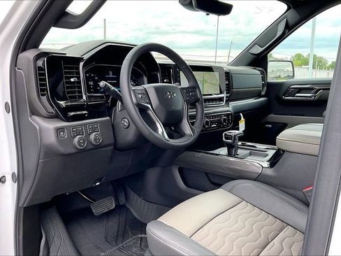 New 2026 Chevrolet Silverado 1500 ZR2 AWD/4WD image 8