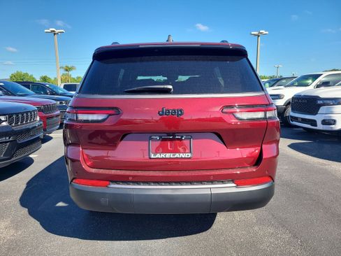 New 2026 Jeep Grand Cherokee L 2WD image 7
