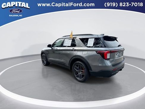 Certified 2025 Ford Explorer ST-Line w/ Premium Package image 7