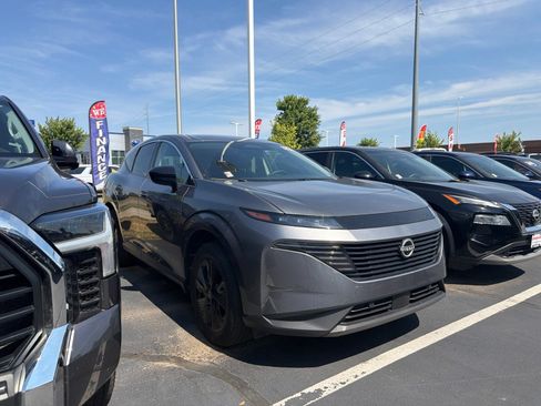 Certified 2025 Nissan Murano SV AWD/4WD image 2