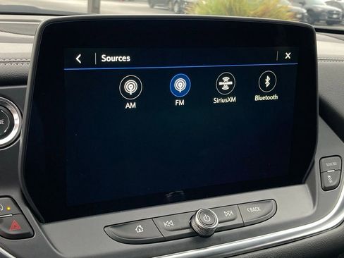 Used 2025 Chevrolet Blazer LT image 25