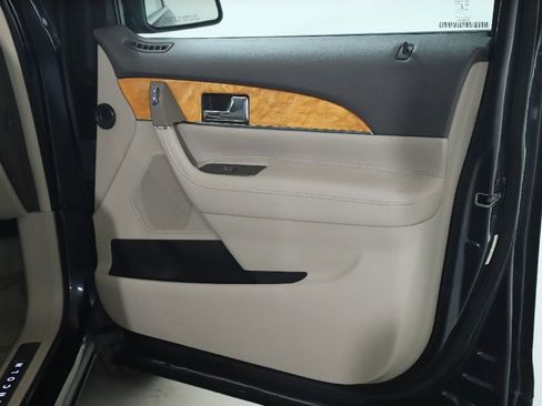 Used 2015 Lincoln MKX AWD w/ Equipment Group 102A image 34