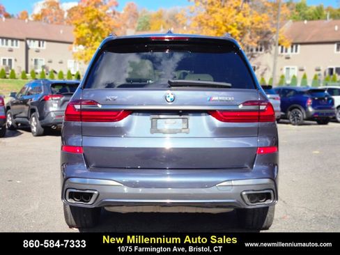 Used 2020 BMW X7 M50i w/ Executive Package image 4
