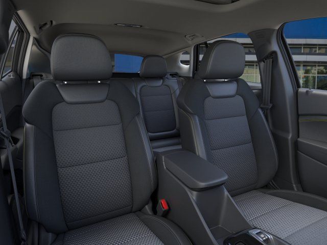 New 2026 Chevrolet Trax LT w/ Sunroof Package FWD image 16
