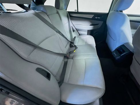 Used 2019 Subaru Outback 2.5i Premium image 25