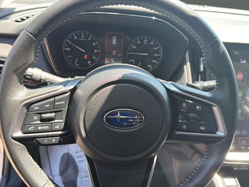 Used 2025 Subaru Outback Premium AWD/4WD image 14