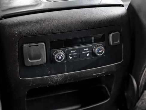 Used 2020 GMC Yukon XL Denali RWD image 44