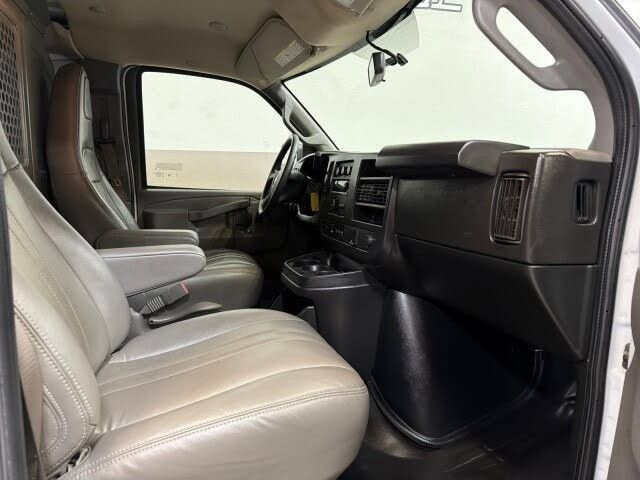 Used 2022 Chevrolet Express 2500 w/ Driver Convenience Package RWD image 41