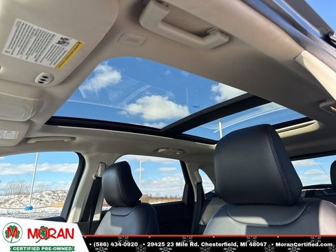 Used 2024 Ford Edge SEL w/ Convenience Package image 12