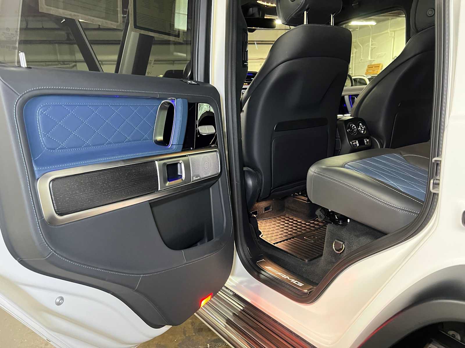 Certified 2024 Mercedes-Benz G 63 AMG 4MATIC image 18