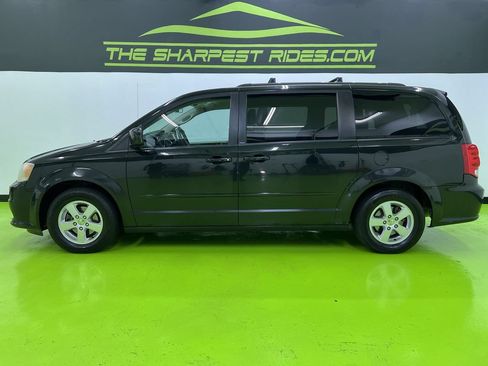 Used 2012 Dodge Grand Caravan SXT w/ Entertainment Group 1 FWD image 6