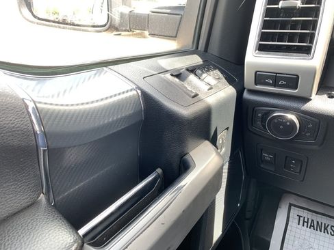 Used 2019 Ford F150 Lariat w/ Equipment Group 502A Luxury AWD/4WD image 8