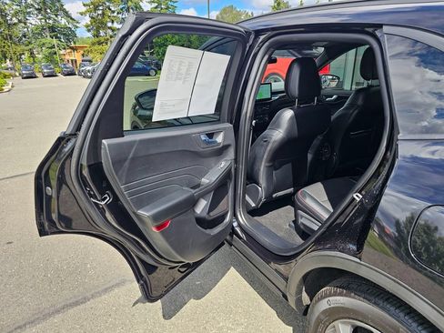 Used 2025 Ford Escape ST-Line Select w/ Tech Pack #1 AWD/4WD image 15