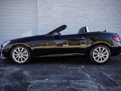 Used 2019 Mercedes-Benz SLC 300 image 13
