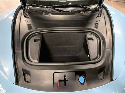 Used 2021 Porsche Taycan 4S w/ Premium Package image 37