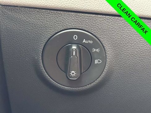 Used 2022 Volkswagen Taos SE AWD/4WD image 11