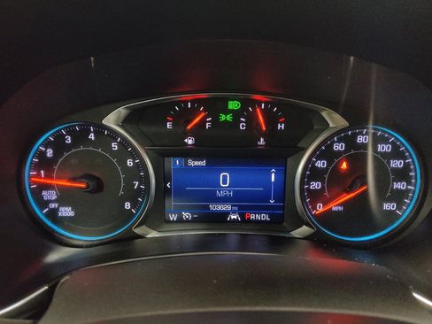 Used 2019 Chevrolet Equinox LT w/ Driver Convenience Package image 23