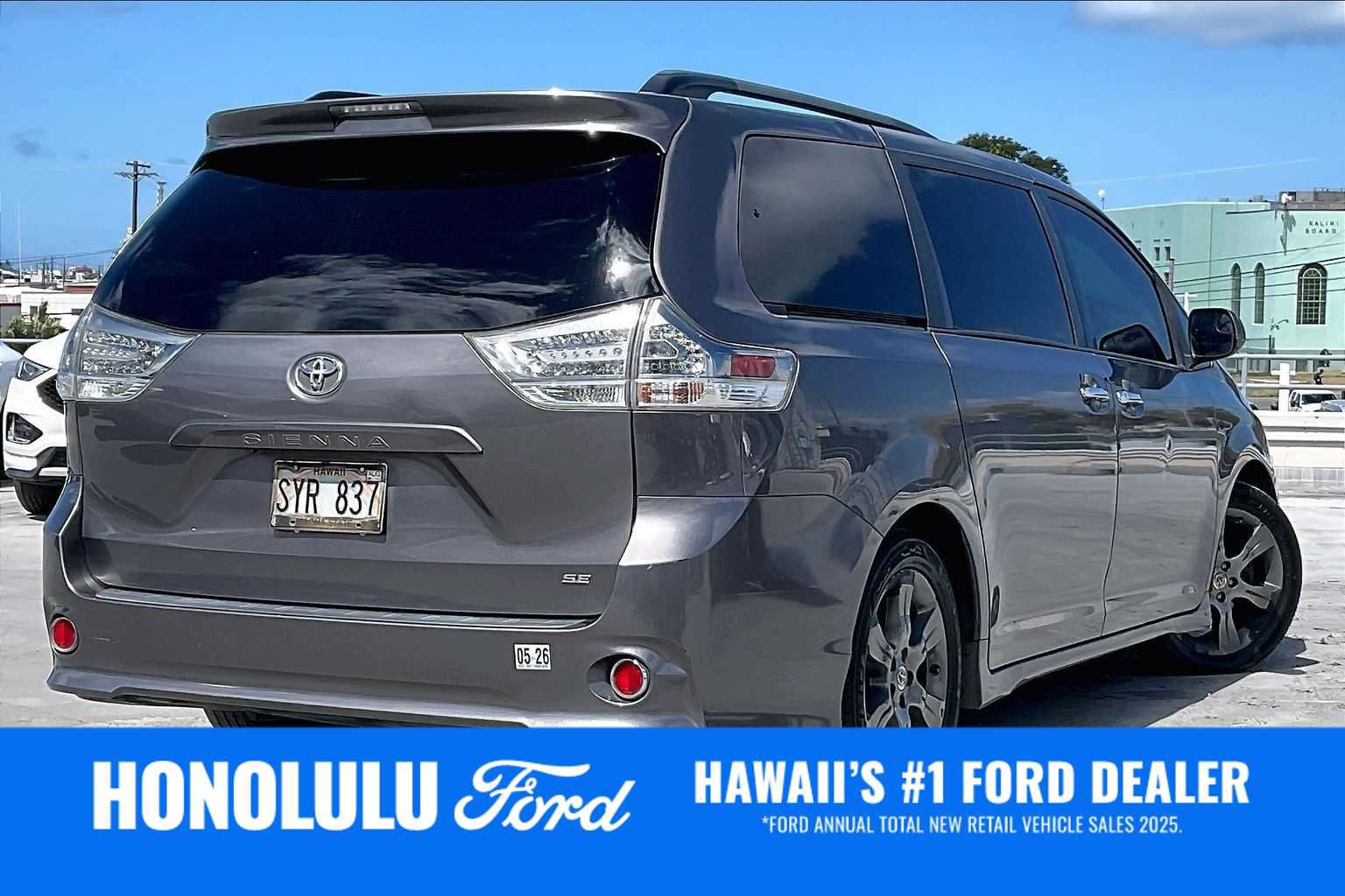 Used 2016 Toyota Sienna SE FWD image 22
