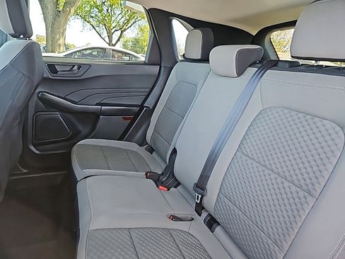Used 2022 Ford Escape SE image 36