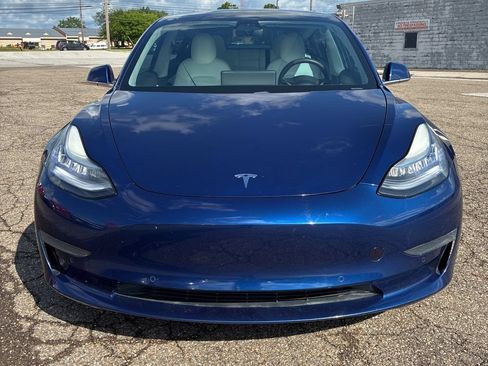 Used 2020 Tesla Model 3 Standard Range Plus RWD image 2