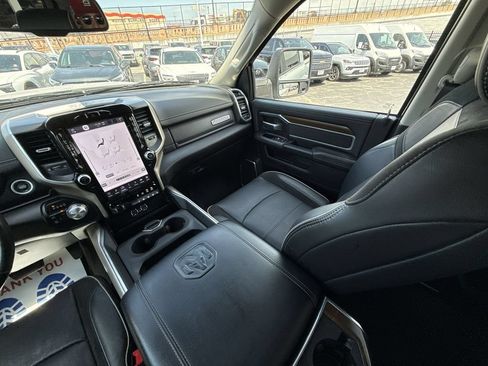 Used 2024 RAM 2500 Laramie AWD/4WD image 13