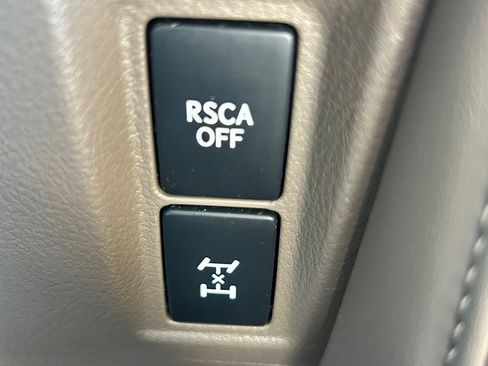 Used 2013 Lexus GX 460 image 19