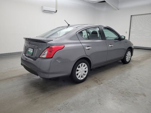 Used 2018 Nissan Versa SV image 10