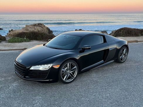 Used 2014 Audi R8 V10 image 2