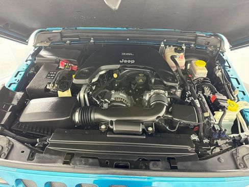 Used 2019 Jeep Wrangler Sport AWD/4WD image 27
