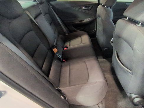 Used 2025 Chevrolet Malibu LT image 21