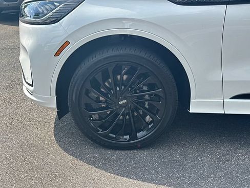 New 2026 Lincoln Aviator Reserve w/ Jet Appearance Package AWD/4WD image 12
