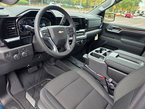 New 2026 Chevrolet Silverado 1500 LT image 9