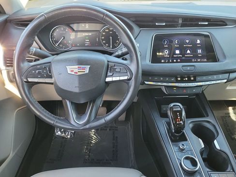 Certified 2023 Cadillac XT4 Premium Luxury image 11