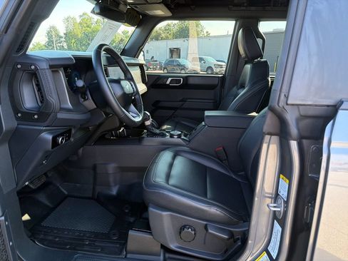 Used 2025 Ford Bronco Badlands AWD/4WD image 13