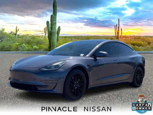 Used 2021 Tesla Model 3 Long Range image 1