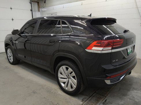 Used 2020 Volkswagen Atlas Cross Sport SE AWD/4WD image 3