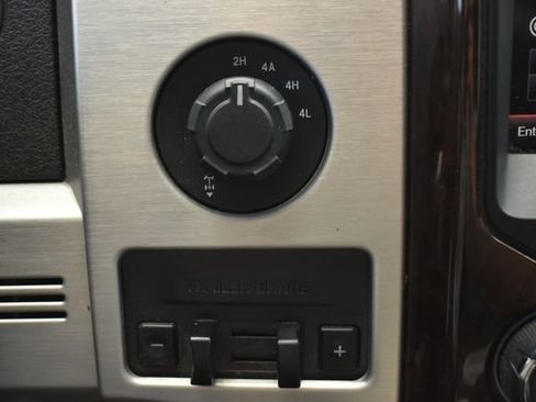 Used 2014 Ford F150 Platinum AWD/4WD image 28