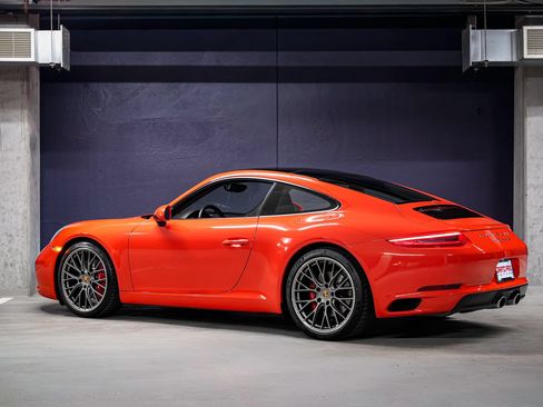 Used 2017 Porsche 911 Carrera S RWD image 8