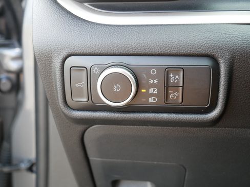 Used 2023 Ford Explorer XLT w/ Equipment Group 202A AWD/4WD image 24