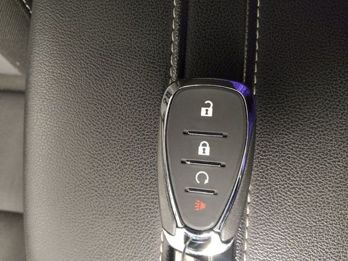 Used 2024 Chevrolet Blazer LT image 32