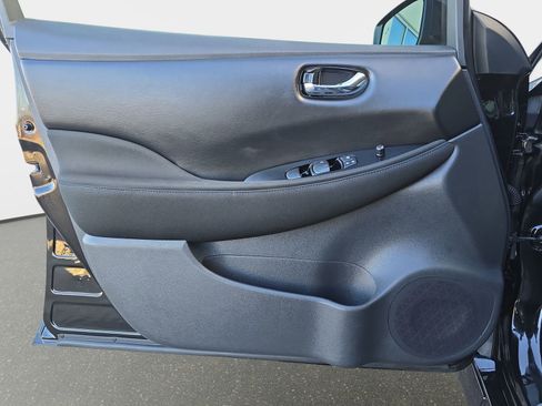 Used 2023 Nissan Leaf SV Plus image 28