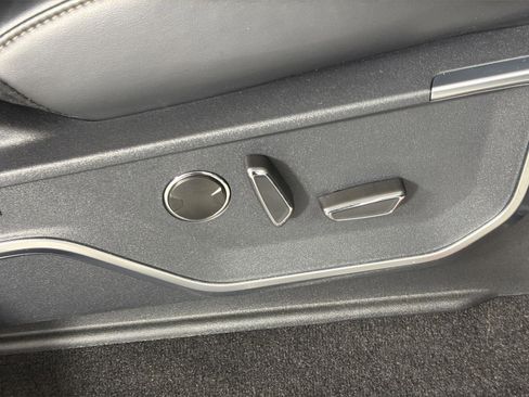 Used 2023 Ford F150 Raptor image 32