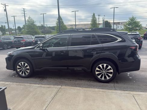 Used 2024 Subaru Outback Limited AWD/4WD image 6