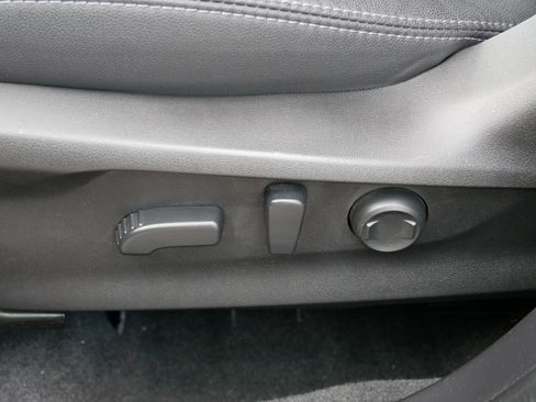 Used 2019 Subaru Forester Premium AWD/4WD image 19