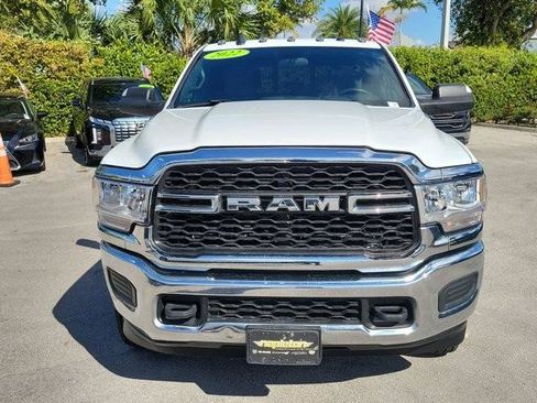 Used 2022 RAM 3500 Tradesman image 2