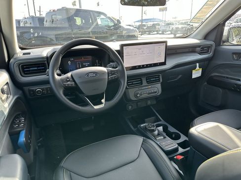New 2025 Ford Maverick Lobo image 18