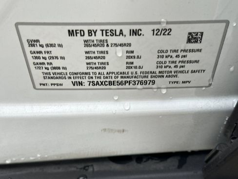 Used 2023 Tesla Model X image 25